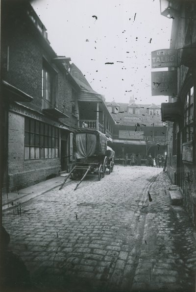 The Tabard Inn, Southwark von English Photographer